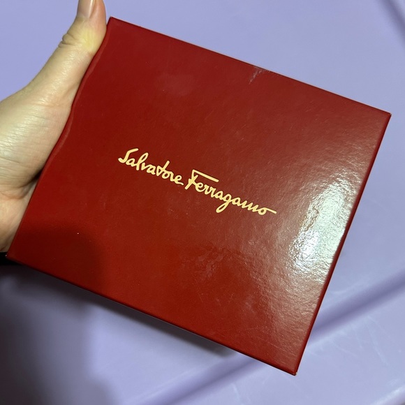 Black Salvatore Ferragamo Nero Pebble Calf Square Wallet - Picture 12 of 12